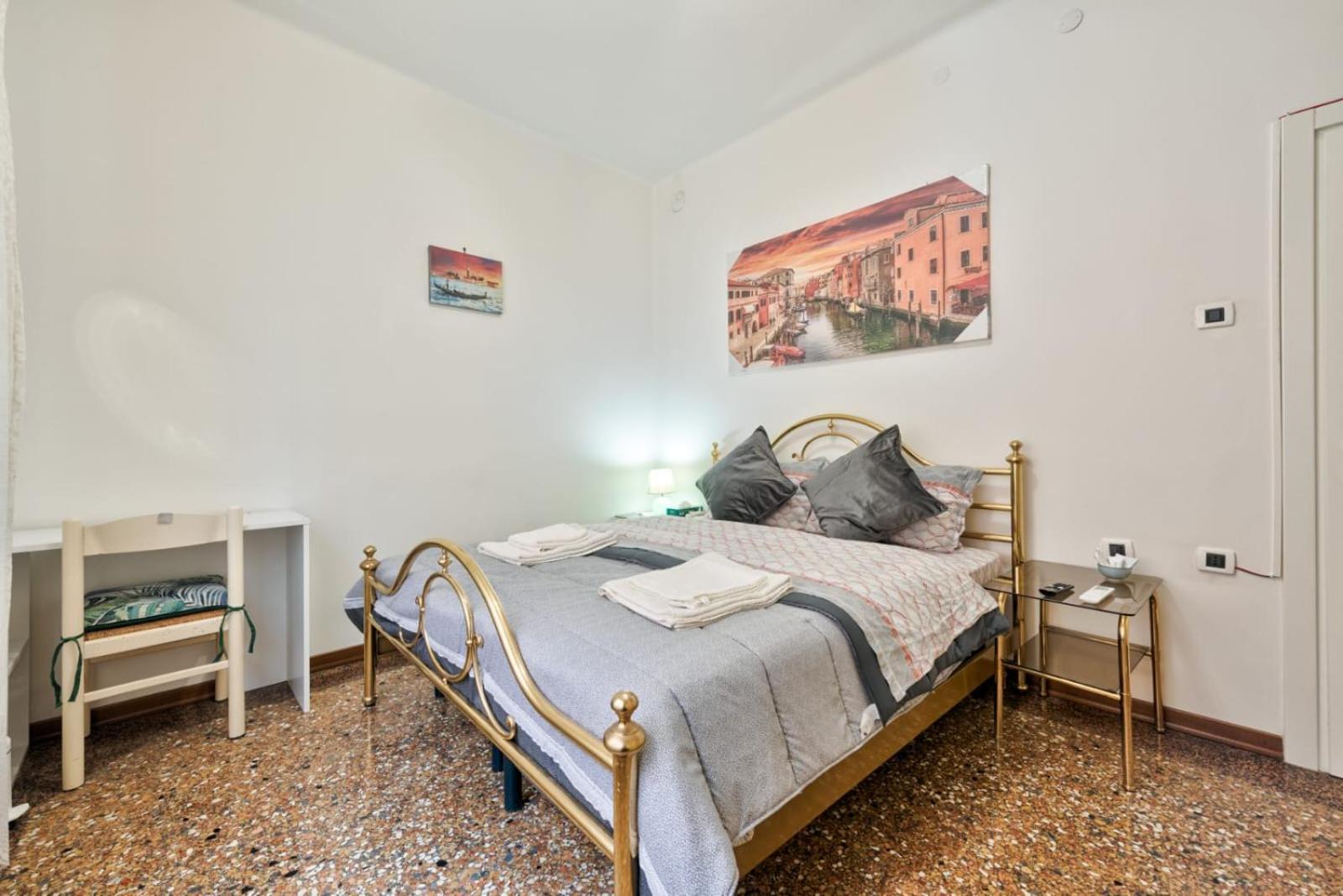 City Living Guest House Venice Mestre Exterior photo